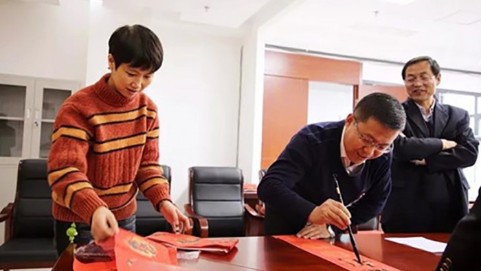 д������ף���